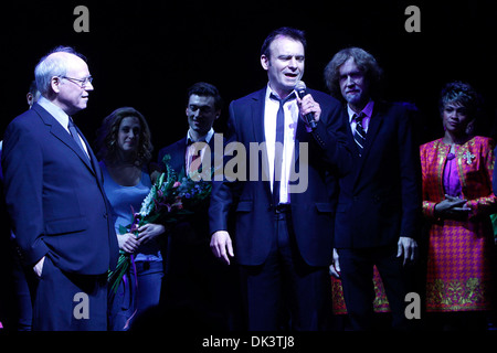 Bruce Joel Rubin e Matthew Warchus Broadway apertura notturna di 'Ghost Musical' al teatro Lunt-Fontanne - Curtain Call New York Foto Stock