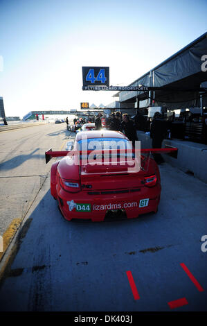 Marzo 14, 2011 - Sebring, Florida, Stati Uniti - La Porsche Flying Lizard durante il test per la 12 Ore di Sebring. (Credit: © Rainier Ehrhardt/ZUMAPRESS.com) Foto Stock