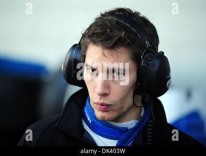 Marzo 14, 2011 - Sebring, Florida, Stati Uniti - Oreca conducente Loic Duval, della Francia, guarda su durante il test per la 12 Ore di Sebring. (Credit: © Rainier Ehrhardt/ZUMAPRESS.com) Foto Stock