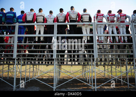 Mar 15, 2011 - Sebring, Florida, Stati Uniti - I driver posa per il servizio fotografico prima di questo fine settimana la 12 Ore di Sebring (credito Immagine: © Rainier Ehrhardt/ZUMApress.com) Foto Stock