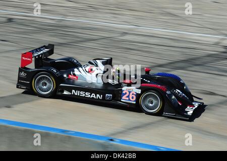 Mar 18, 2011 - Sebring, Florida, Stati Uniti - Signatech Nissan conducente Soheil Ayari, della Francia, durante la pratica per la 12 Ore di Sebring. (Credito Immagine: © Rainier Ehrhardt/ZUMA Press/Rainier Ehrhardt) Foto Stock