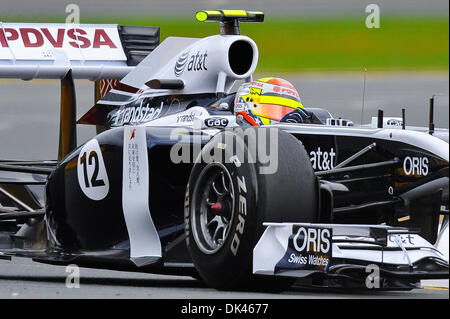 Mar 25, 2011 - Melbourne, Victoria, Australia - Pastor Maldonado (Venezuela) guida l'AT&T Williams auto (12) durante la sessione di pratica uno dei 2011 Formula Uno Australian Grand Prix sul circuito dell'Albert Park di Melbourne, Australia. (Credito Immagine: © Sydney bassa/Southcreek globale/ZUMAPRESS.com) Foto Stock