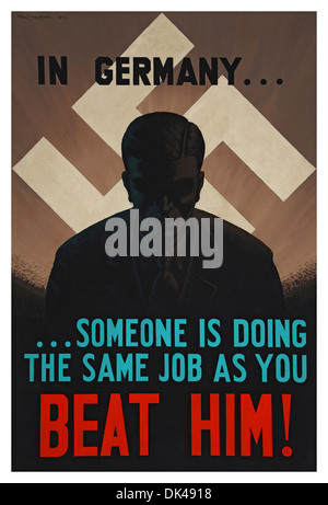 WW2 propaganda poster con la svastica simbolo del partito nazista la promozione di duro lavoro a casa nel Regno Unito Foto Stock