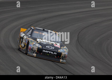 27 mar 2011 - Fontana, in California, Stati Uniti - Ryan Newman (39) finito quinto nella classifica generale al Club Auto 400 nella Fontana, in California (credito Immagine: © Josh Cappella/Southcreek globale/ZUMAPRESS.com) Foto Stock