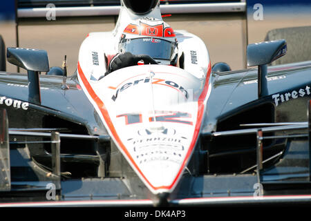 27 mar 2011 - San Pietroburgo, Florida, Stati Uniti - IZOD IndyCar driver verrà potenza del Team Penske (12) Le gare scende in pista durante la Honda Grand Prix di San Pietroburgo. (Credito Immagine: © Luca Johnson/Southcreek globale/ZUMApress.com) Foto Stock