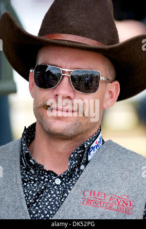 Apr. 17, 2011 - Red Bluff, California, Stati Uniti - Cody DeMoss di Heflin, al presso la 2011 Red Bluff Round-Up presso il quartiere Tehama fiera in Red Bluff, CA. (Credito Immagine: © Matt Cohen/Southcreek globale/ZUMAPRESS.com) Foto Stock