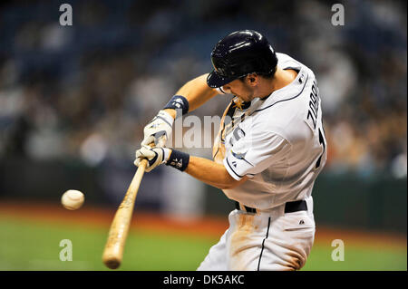 Aprile 29, 2011 - San Pietroburgo, Florida, Stati Uniti d'America - San Pietroburgo, FL, Stati Uniti - Tampa Bay Rays secondo baseman Ben Zobrist (18) a bat durante il gioco come il Los Angeles Angels Beat the Tampa Bay Rays 8-5 a Tropicana in Campo San Pietroburgo, Florida. (Credito Immagine: Â© Scott Kelby/Southcreek globale) (credito Immagine: © Scott Kelby/Southcreek globale/ZUMAPRESS.com) Foto Stock