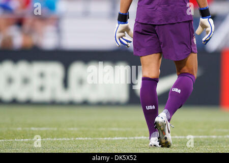 14 maggio 2011 - Columbus, Ohio, Stati Uniti - Portiere speranza solo (#1) degli Stati Uniti durante la seconda metà partita azione. Gli Stati Uniti Nazionale Femminile ha sconfitto il Giappone 2-0 in un amichevole internazionale partita di calcio giocato ad equipaggio Stadium di Columbus, Ohio. (Credito Immagine: © Scott Grau/Southcreek globale/ZUMAPRESS.com) Foto Stock