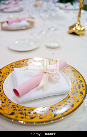 Stoviglie e utensili da cucina Foto Stock