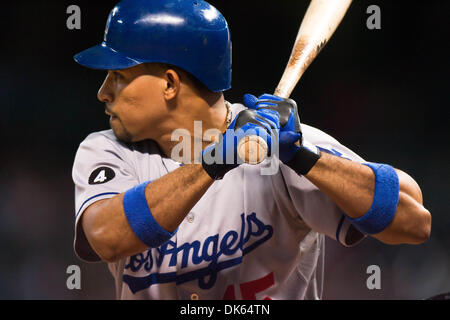 24 maggio 2011 - Houston, Texas, Stati Uniti - Los Angeles Dodgers SS Rafael Furcal (15) a piastra. Los Angeles Dodgers battere Houston Astros 5 - 4 al Minute Maid Park a Houston in Texas. (Credito Immagine: © Juan DeLeon/Southcreek globale/ZUMAPRESS.com) Foto Stock