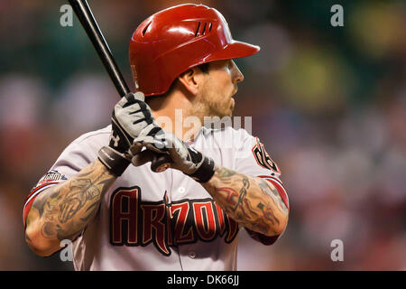 27 maggio 2011 - Houston, Texas, Stati Uniti - Arizona Diamondbacks Infielders Ryan Roberts (14) in corrispondenza della piastra contro il Astros. Arizona Diamondbacks battere Houston Astros 7-6 al Minute Maid Park a Houston in Texas. (Credito Immagine: © Juan DeLeon/Southcreek globale/ZUMAPRESS.com) Foto Stock