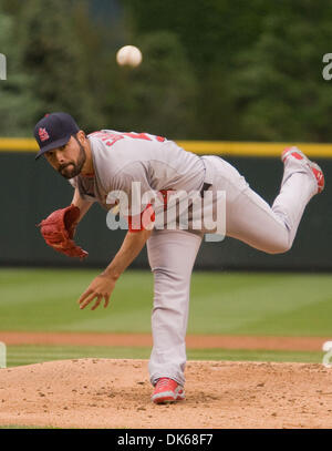 28 maggio 2011 - Denver, Colorado, U.S.A. - Baseball MLB - St. Louis Cardinals pitcher JAIME GARCIA getta durante un 4-15 perdita per il Colorado Rockies al Coors Field. (Credito Immagine: © Don Senia Murray/ZUMAPRESS.com) Foto Stock