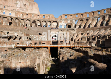 Dettaglio del famoso Colosseo a Roma, Italia. Foto Stock