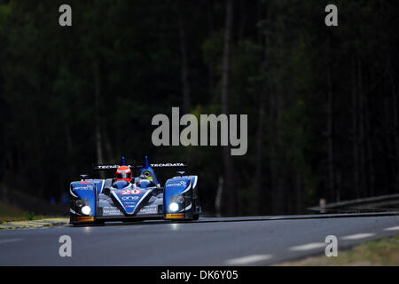 Giu 9, 2011 - Le Mans, Francia - Quifel-ASM Team Zytek 09 SC, #20, Miguel Amaral, Olivier Pla, Warren Hughes durante il giovedì la qualificazione per la 24 Ore di Le Mans. (Credito Immagine: © Rainer Ehrhardt/ZUMAPRESS.com) Foto Stock