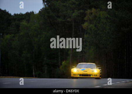 Jun 09, 2011 - Le Mans, Francia - Corvette Racing Chevrolet Corvette C6 ZR1, #74, Oliver Gavin, Jan Magnussen, Richard Westbrook durante il giovedì la qualificazione per la 24 Ore di Le Mans. (Credito Immagine: © Rainer Ehrhardt/ZUMAPRESS.com) Foto Stock