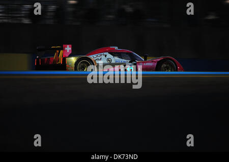 Jun 12, 2011 - Le Mans, Francia - #12 Rebellion Racing Lola B 10/60 Coupe-Toyota: Nicolas Prost e Neel Jani, Jeroen Bleekemolen durante la 24 Ore di Le Mans auto race. (Credito Immagine: © Rainer Ehrhardt/ZUMAPRESS.com) Foto Stock