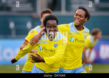 Giugno 12, 2011: l'indipendenza di Filadelfia sconfitto il Western New York Flash 1-0 a Sahlen's Stadium di Rochester, NY in una donna di calcio professionale (WPS) concorso. L'indipendenza di Filadelfia celebrano il loro obiettivo vincente contro il Western New York Flash.(Immagine di credito: © Alan Schwartz/Cal Sport Media/ZUMAPRESS.com) Foto Stock