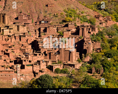 Megdaz un tradizionale villaggio berbero dell'Atlante del Marocco Foto Stock