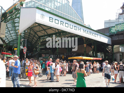 Borough Market esterno, Southwark, Londra, Inghilterra, Regno Unito Foto Stock