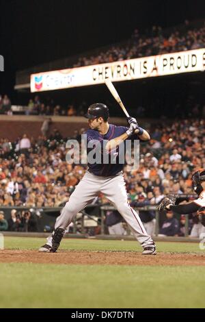 Giugno 21, 2011 - San Francisco, California, Stati Uniti - Minnesota Twins catcher Joe Mauer (7) a bat durante la MLB gioco tra i San Francisco Giants e del Minnesota Twins. La Minnesota Twins vincere la partita 9-2. (Credito Immagine: © Dinno Kovic/Southcreek globale/ZUMAPRESS.com) Foto Stock