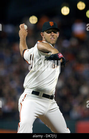 Luglio 19, 2011 - San Francisco, California, Stati Uniti - giganti a partire lanciatore Madison Bumgarner (40) eroga durante la MLB gioco tra i San Francisco Giants e il Los Angeles Dodgers da AT&T Park di San Francisco, CA. I Giganti ha vinto 5-3. (Credito Immagine: © Matt Cohen/Southcreek globale/ZUMAPRESS.com) Foto Stock