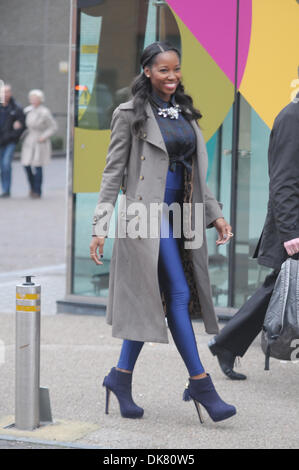 Londra, Regno Unito. 3 Dic 2013. Jamelia fuori ITV studios. Credito: © JOHNNY ARMSTEAD/Alamy Live News Foto Stock