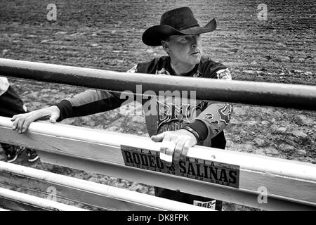 Luglio 22, 2011 - Salinas, California, Stati Uniti - Torero Joe Baumgartner si prepara a workat California Rodeo Salinas in Salinas, CA. (Credito Immagine: © Matt Cohen/Southcreek globale/ZUMAPRESS.com) Foto Stock