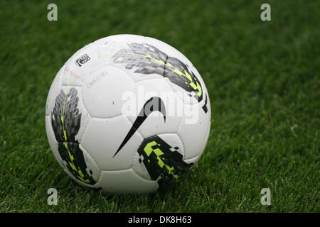 Luglio 23, 2011 - Toronto, Ontario, Canada - Nike palla di gioco durante il Mondo Herbalife sfida di calcio partita di calcio tra Juventus FC di Italia e Sporting Clube de Portugal a Toronto, ON. (Credito Immagine: © Steve Dormer Southcreek/Global/ZUMAPRESS.com) Foto Stock