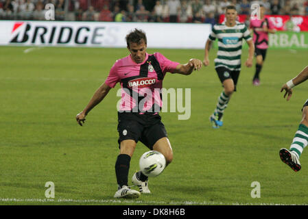 Luglio 23, 2011 - Toronto, Ontario, Canada - Juventus FC avanti Alessandro Del Piero (10) punteggi tardi nella seconda metà del Mondo Herbalife sfida di calcio partita di calcio tra Juventus FC di Italia e Sporting Clube de Portugal a Toronto, ON. (Credito Immagine: © Steve Dormer Southcreek/Global/ZUMAPRESS.com) Foto Stock