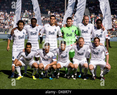 30 lug 2011 - Vancouver, British Columbia, Canada - La linea di partenza-up per il Vancouver Whitecaps prima della Major League Soccer (MLS) gioco contro la galassia al campo dell'Impero. (Credito Immagine: © David Bukach/ZUMAPRESS.com) Foto Stock