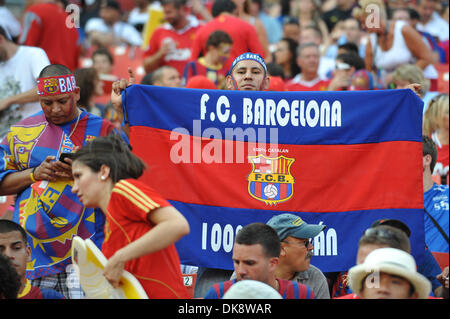 Luglio 30, 2011 - Landover, Maryland, Stati Uniti - un sostenitore di Barcellona. Il Manchester United conduce a Barcellona da parte di un cliente di, 1-0 in un mondo Challenge Cup gioco, suonata in Fed Ex Campo in Landover, Maryland (credito Immagine: © Mike McAtee/Southcreek globale/ZUMAPRESS.com) Foto Stock