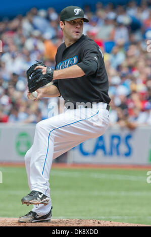 Luglio 31, 2011 - Toronto, Ontario, Canada - Toronto Blue Jays Pitcher Brandon Morrow (23) in azione contro il Texas Rangers. Il Toronto Blue Jays sconfitto il Texas Rangers 7 - 3 presso il Rogers Centre Toronto Ontario. (Credito Immagine: © Keith Hamilton/Southcreek globale/ZUMAPRESS.com) Foto Stock