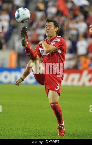 Agosto 13, 2011 - Harrison, New Jersey, Stati Uniti - Chicago Fire defender Dan Gargan (3) nella Major League Soccer azione a Red Bull Stadium di Harrison New Jersey Chicago conduce a New York da 2 a 1 a metà (credito Immagine: Â© Brooks von Arx/Southcreek globale/ZUMAPRESS.com) Foto Stock