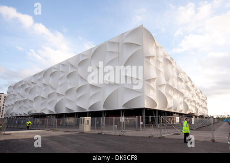 Agosto 16, 2011 - Londra, Regno Unito - Vista esterna del basket Arena sul primo giorno del London prepara la serie - Basket torneo invitational, preparazione evento per le Olimpiadi di Londra 2012. (Credito Immagine: © Marcello Farina/Southcreek globale/ZUMAPRESS.com) Foto Stock