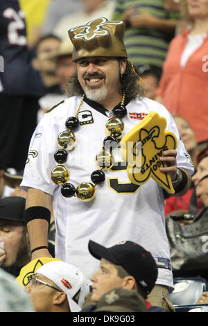 Agosto 20, 2011 - Houston, Texas, Stati Uniti - Santi ventilatore mostra i suoi colori. Houston Texans sconfitto il New Orleans Saints 27-14 al Reliant Stadium di Houston in Texas. (Credito Immagine: © Luis Leyva/Southcreek globale/ZUMAPRESS.com) Foto Stock