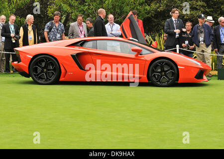 Agosto 21, 2011 - Pebble Beach, California, Stati Uniti - Lamborghini Aventador sul display a 2011 Pebble Beach Concours d'eleganza. (Credito Immagine: © Scott Beley/Southcreek globale/ZUMAPRESS.com) Foto Stock