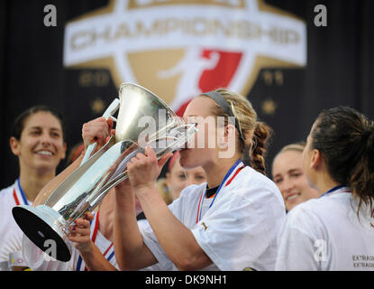 27 agosto 2011: Il Western New York Flash sconfitto l'indipendenza di Philadelphia con un 5-4 calcio di rigore vincere a Sahlen's Stadium di Rochester, NY nelle donne il calcio professionale (WPS) partita di campionato.(Immagine di credito: © Alan Schwartz/Cal Sport Media/ZUMAPRESS.com) Foto Stock