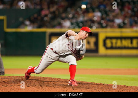 Sett. 12, 2011 - Houston, Texas, Stati Uniti - Philadelphia Phillies a partire lanciatore Roy Oswalt (44) pitching contro Houston Astros. Houston Astros sconfitto il Philadelphia Phillies 5-1 al Minute Maid Park a Houston in Texas. (Credito Immagine: © Juan DeLeon/Southcreek globale/ZUMAPRESS.com) Foto Stock