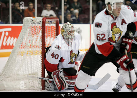 Sett. 13, 2011 - Oshawa, Ontario, Canada - Ottawa senatori G Robin Lehner (40) in azione durante i rookies NHL Hockey gioco tra i Senatori di Ottawa e Toronto Maple Leafs in Oshawa, a. I Senatori ha vinto 5-4 in ore di lavoro straordinario. (Credito Immagine: © Steve Dormer Southcreek/Global/ZUMAPRESS.com) Foto Stock