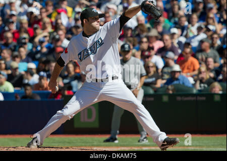 Sett. 18, 2011 - Toronto, Ontario, Canada - Toronto Blue Jays pitcher Brandon Morrow (23) ha iniziato il gioco e si accamparono 8 inning contro i New York Yankees. Il Toronto Blue Jays sconfitto i New York Yankees 3 - 0 presso il Rogers Centre Toronto Ontario. (Credito Immagine: © Keith Hamilton/Southcreek globale/ZUMAPRESS.com) Foto Stock