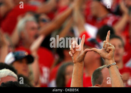 1 ottobre, 2011 - Salt Lake City, Utah, Stati Uniti - University of Utah sentiero l'Università di Washington 7-10 a metà in Rice-Eccles Stadium di Salt Lake City, Utah. (Credito Immagine: © Stephen Holt/Southcreek/ZUMAPRESS.com) Foto Stock