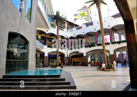 Madeira Portogallo.Il forum shopping center complex Foto Stock