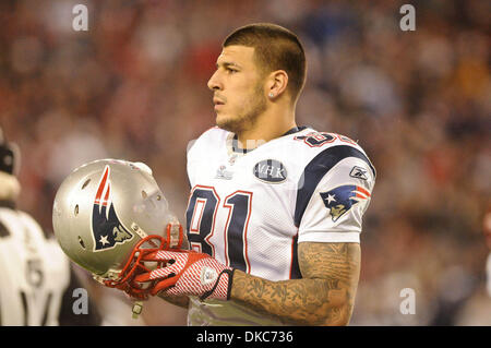 16 ottobre 2011 - Foxborough, Massachusetts, STATI UNITI - New England Patriots TE Aaron Hernandez (81).Il New England Patriots sconfitta Dallas Cowboys 20 - 16 a Gillette Stadium. (Credito Immagine: © Geoff Bolte/Southcreek/ZUMAPRESS.com) Foto Stock