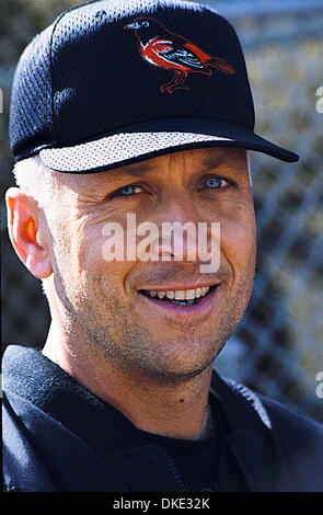 Jul 26, 2007 - Fort Lauderdale, FL, Stati Uniti d'America - CAL RIPKIN è dovuto essere viene introdotto nel Baseball Hall of Fame domenica 29 luglio 2007. Nella foto 3-22-2001: Baltimore Orioles star player, Cal Ripken Jr a formazione di primavera a Fort Lauderdale, Florida. (Credito Immagine: © David Jacobs/ZUMA Press) Foto Stock