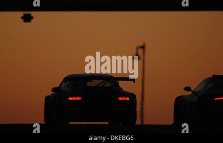 Jun 17, 2007 - Le Mans, Francia - Una Porsche durante la mattina presto della 24 Ore di Le Mans, domenica 17 giugno, 2007. (Credito Immagine: © Rainier Ehrhardt/ZUMAPRESS.com) Foto Stock