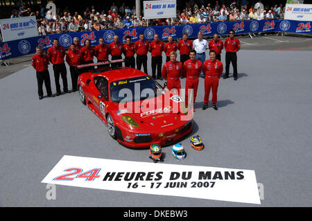 Jun 17, 2007 - Le Mans, Francia - Risi Competizione photoshoot durante le verifiche tecniche per la 24 Ore di Le Mans, Martedì 12 Giugno, 2007. (Credito Immagine: © Rainier Ehrhardt/ZUMAPRESS.com) Foto Stock