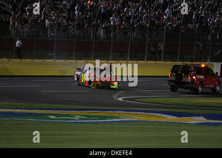 16 maggio 2009 - Concord, North Carolina, Stati Uniti d'America - Jeff Gordon gira e si blocca di perdere il piombo in NASCAR Sprint Cup tutte le Star Race a Lowes Motor Speedway. (Credito Immagine: © Jim Dedmon/ZUMA Press) Foto Stock