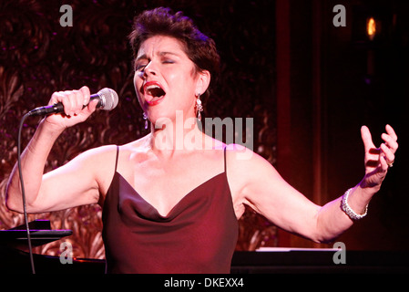 Christine Andreas in prove per il suo concerto al "54 sottostante' nightclub di New York City USA - 11.09.12 Foto Stock