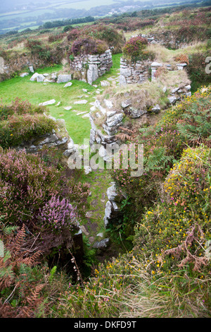 Chysauster Ancient Village è una tarda età del ferro e Romano-British villaggio di case a cortile in Cornovaglia, Inghilterra Foto Stock