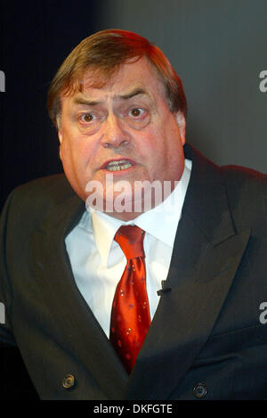 JOHN PRESCOTT MP.VICE PRIMO MINISTRO.TLABOR PARTY CONFERENCE 2002.del partito laburista 2002.03/10 conferenza/2002.DI55.Credit: ALLSTAR/ Foto Stock